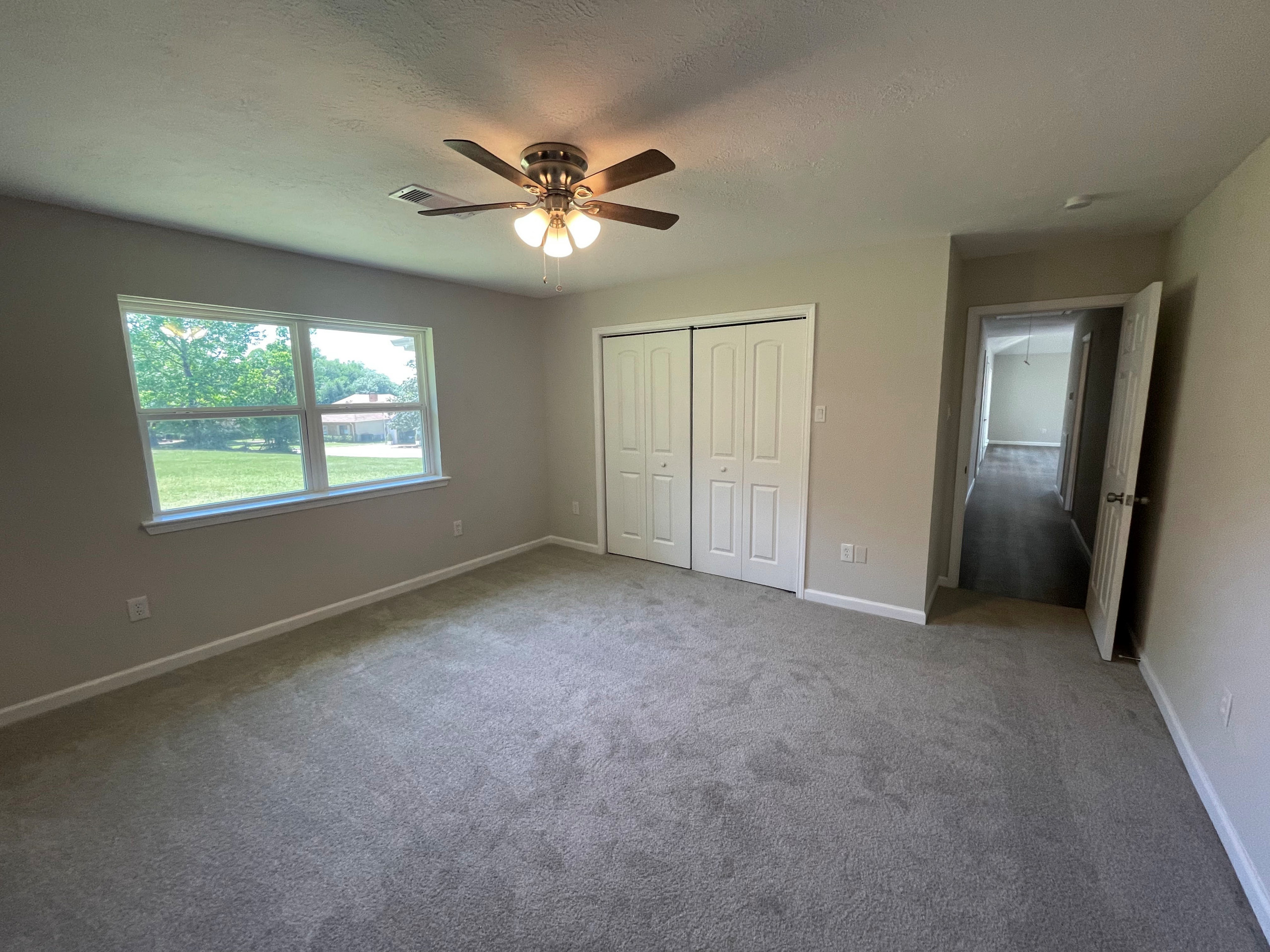 Green Briar Dr