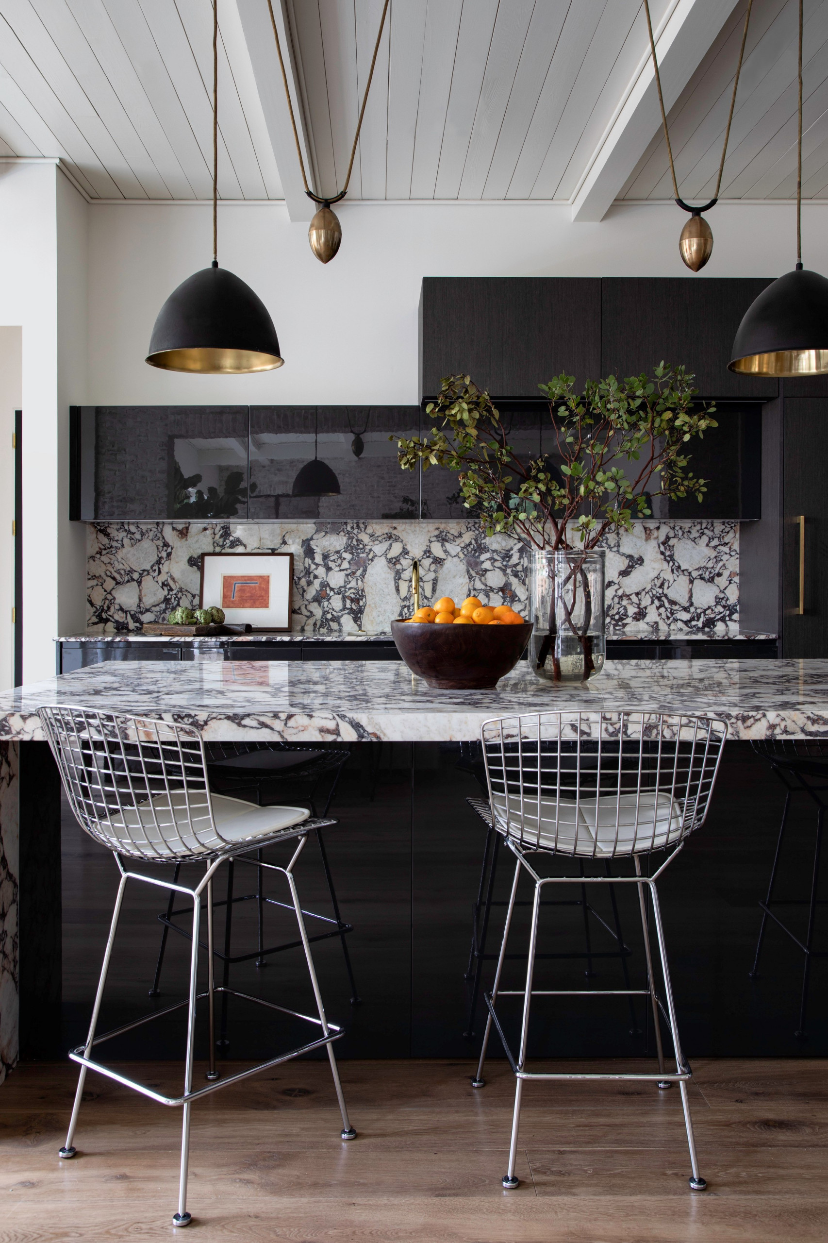 Modern Aesthetic with Clean Lines Kitchen - Dorene Gomez Interiors : Dorene  Gomez Interiors
