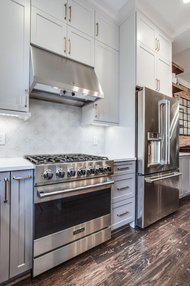 Example of a transitional kitchen design in DC Metro