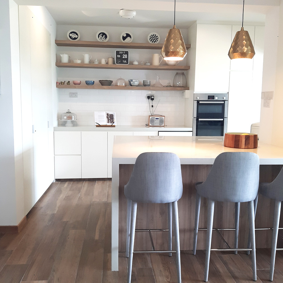 Design ideas for a Scandinavian dining room in Singapore.