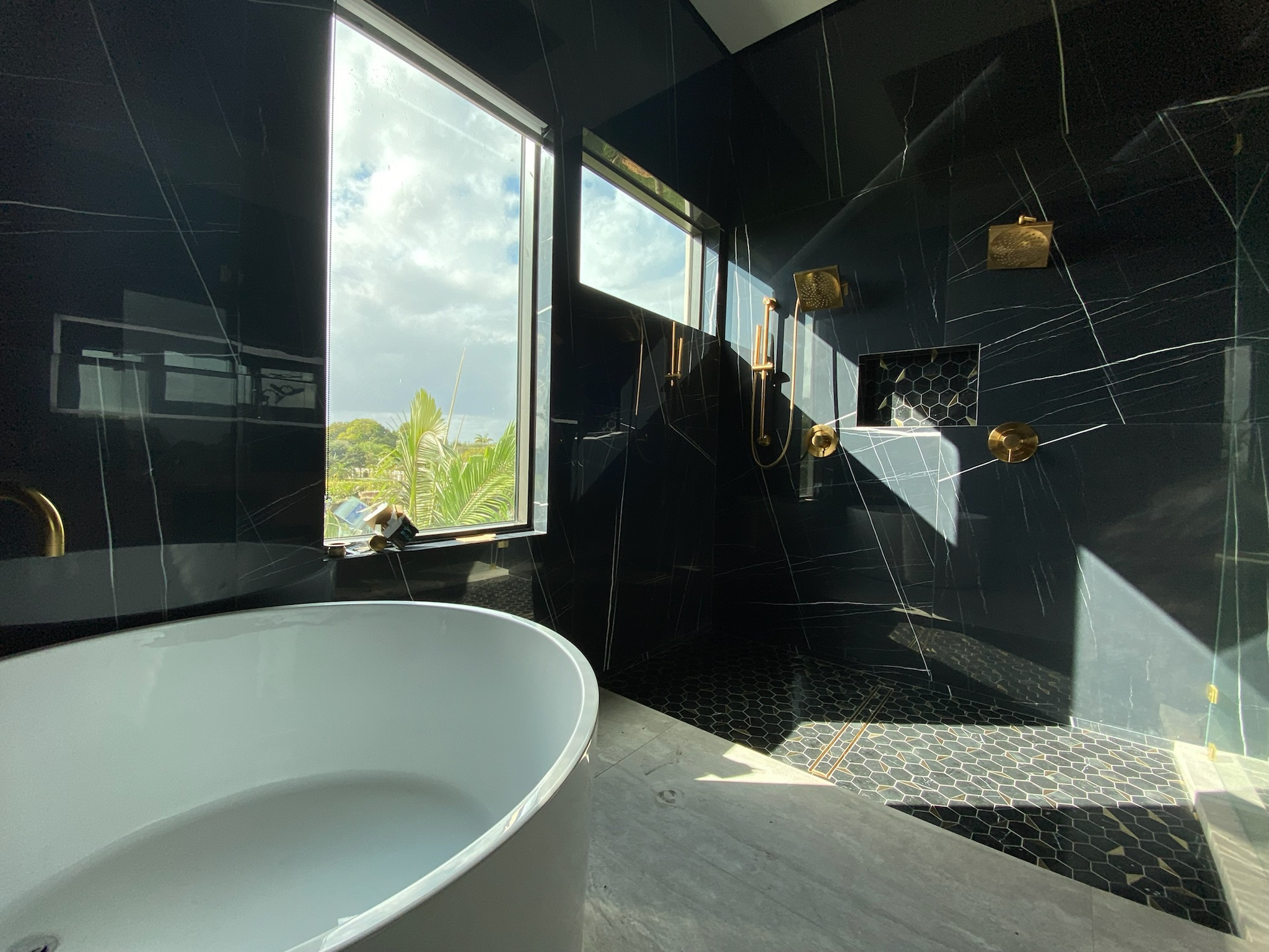 SW Modern - Master Bathroom