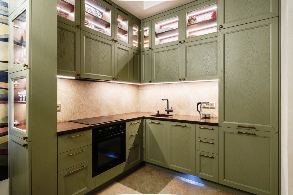 Кухня с фасадами из массива дуба