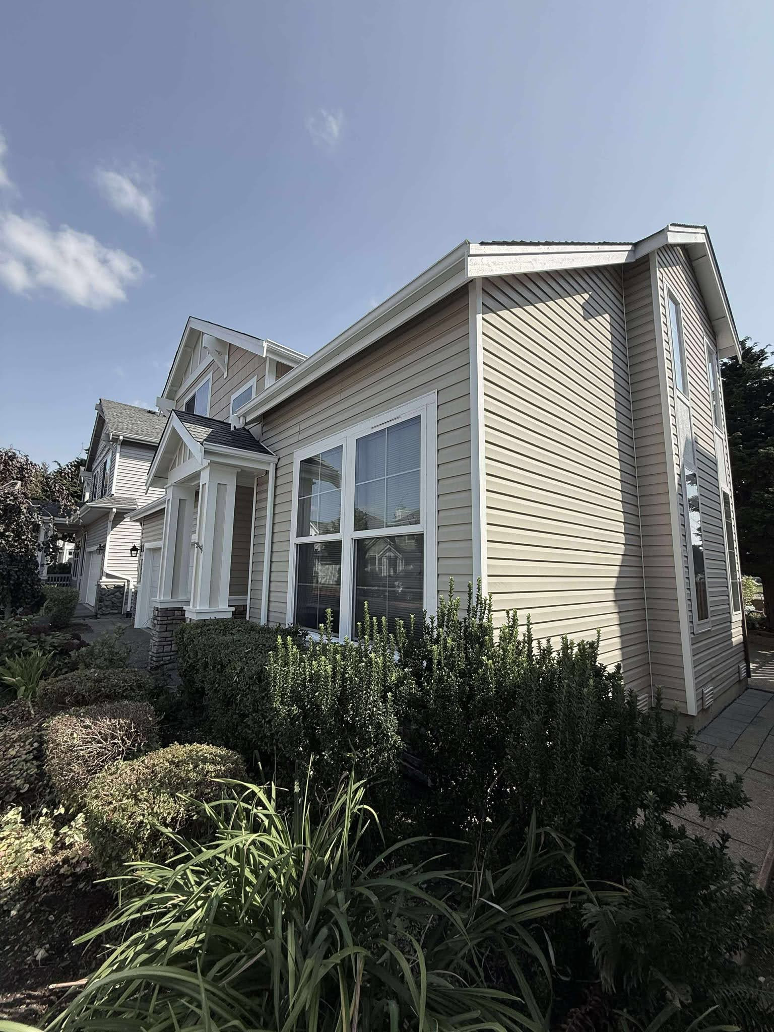 Exterior Wood Repairs & Repaint