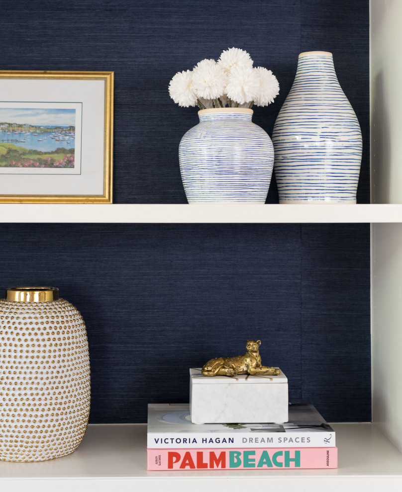 Example of a transitional home design design in Boston