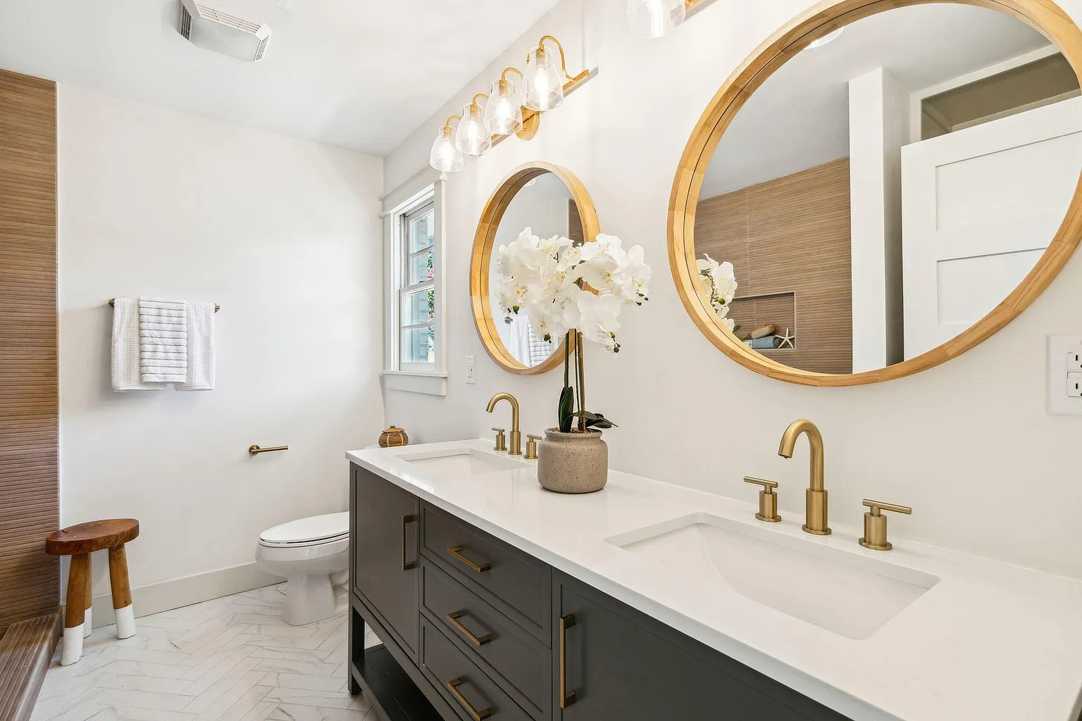 Minimalist Contemporary Reno