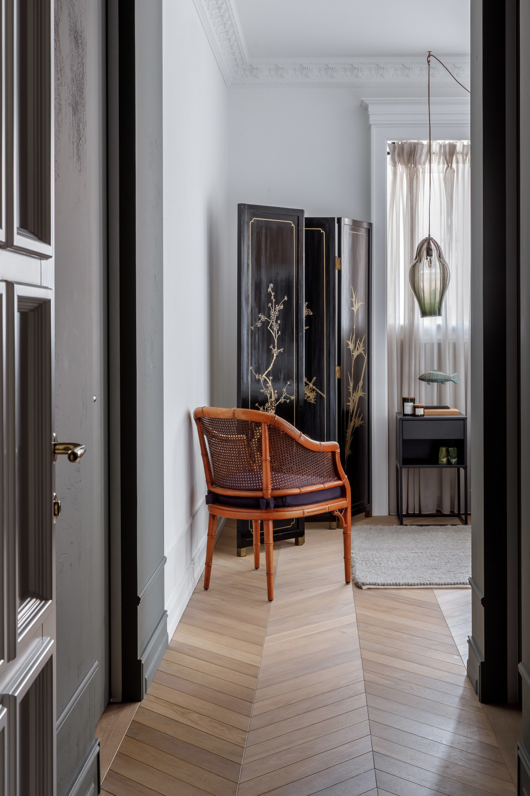 ГИПСОВАЯ ЛЕПНИНА АВРОРА в проекте дизайнера Аллы Куницы - квартира в Краснодаре