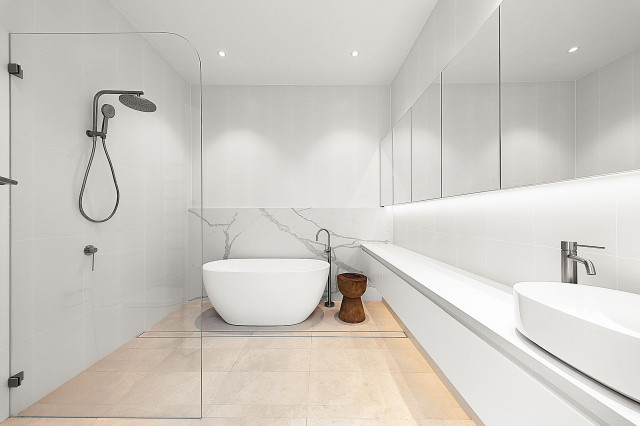 Naremburn Custom Kitchen/Living/Bathroom/Laundry modern-bathroom