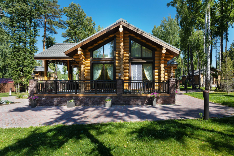 Дом у озера