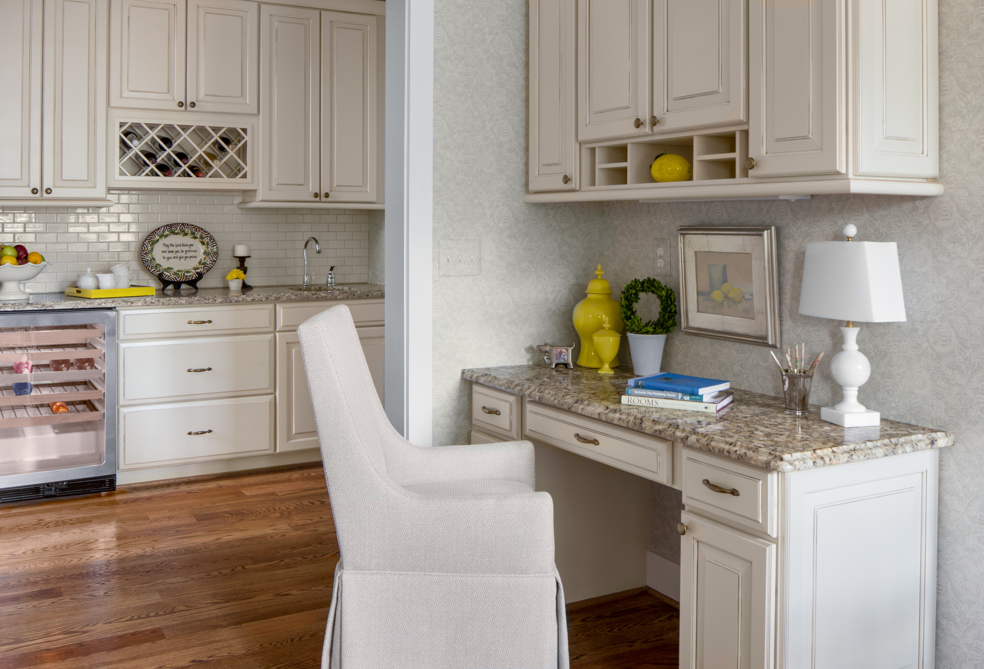 Traditional w/ Transitional Flair