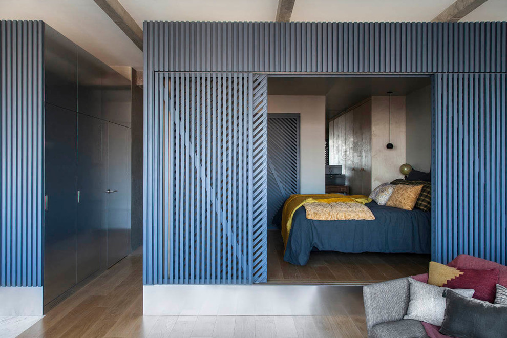 This is an example of a bedroom in Paris.