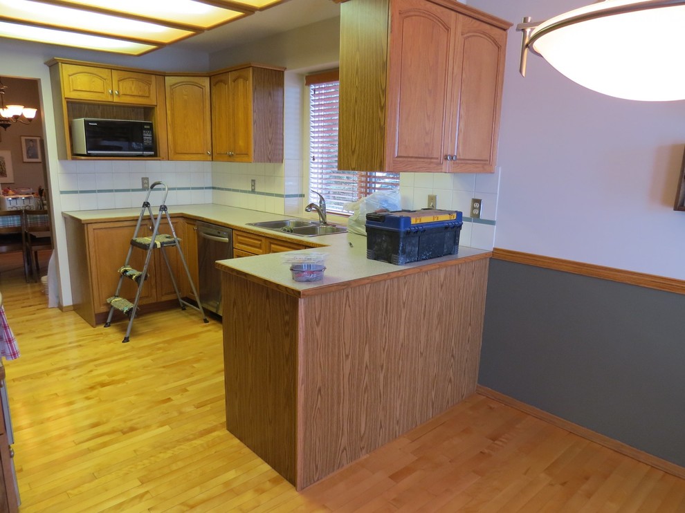 Mountain style kitchen photo in Calgary