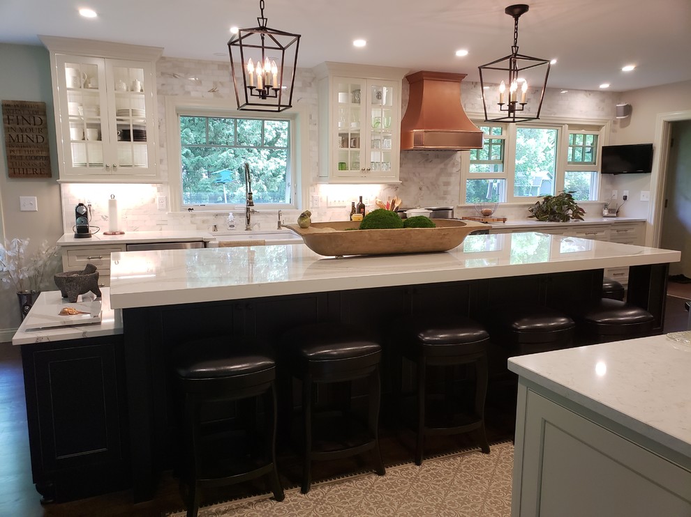 Inspiration for a transitional kitchen remodel in Cedar Rapids