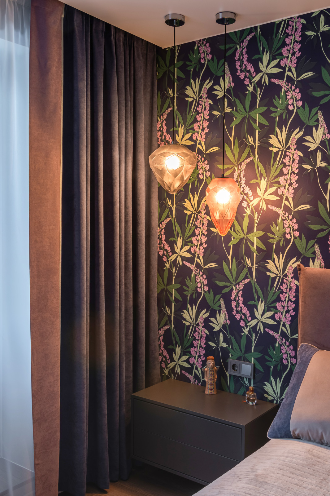 Всплеск эмоций в небольшой квартире