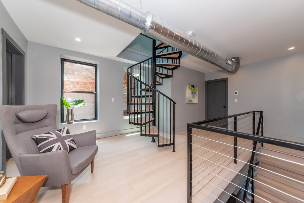 Inspiration for a transitional home design remodel in Cincinnati