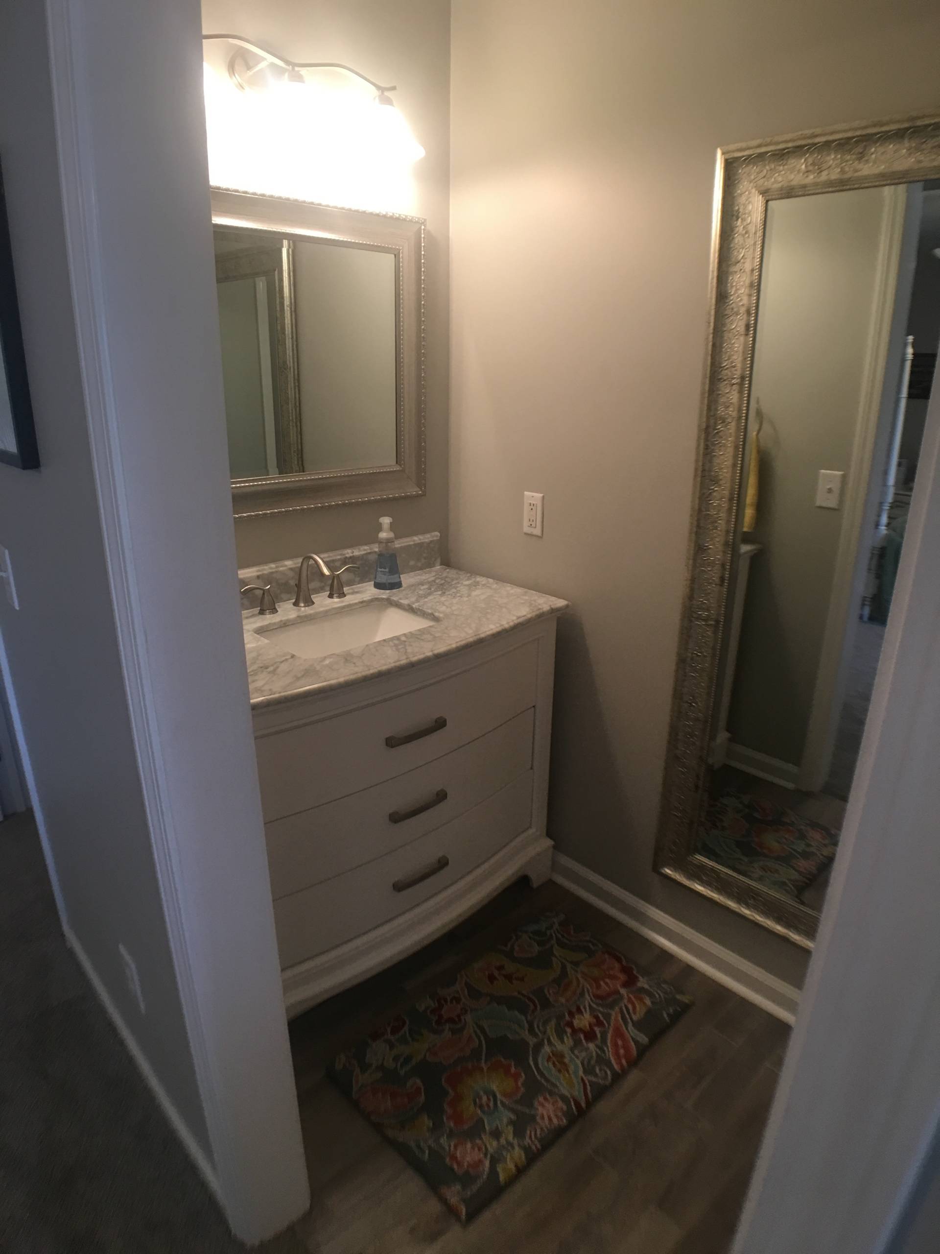 Custom Bathroom Vanities