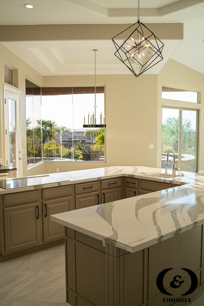Home design - transitional home design idea in Phoenix