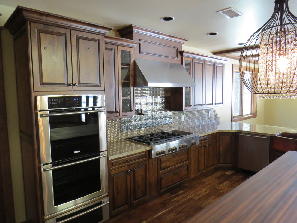 Kitchen - kitchen idea in Phoenix