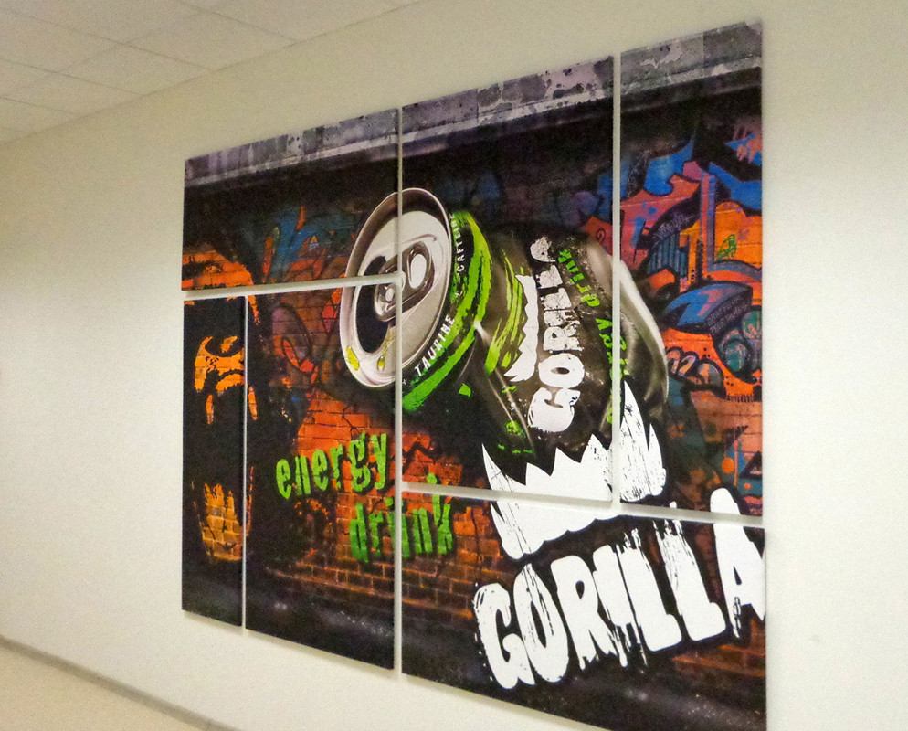 Постер в интерьере