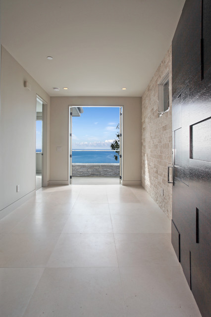 Ceanothous contemporary-entre