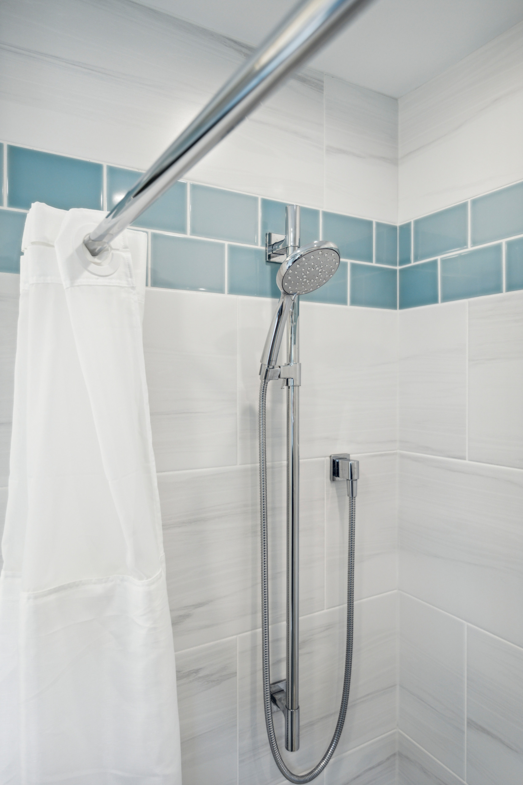 Fresh and Clean Hall Bath