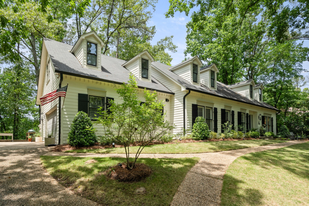 1950 River Way Drive