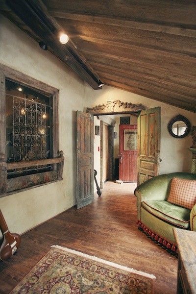 Recording Studio Redefined asiatique-entree