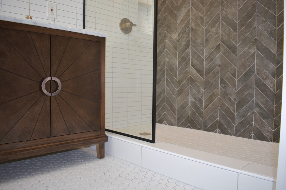 Inspiration for a midcentury bathroom in Los Angeles with brown cabinets, a corner shower, a one-piece toilet, white tile, porcelain tile, white walls, porcelain floors, a drop-in sink, marble benchtops, white floor and an open shower.