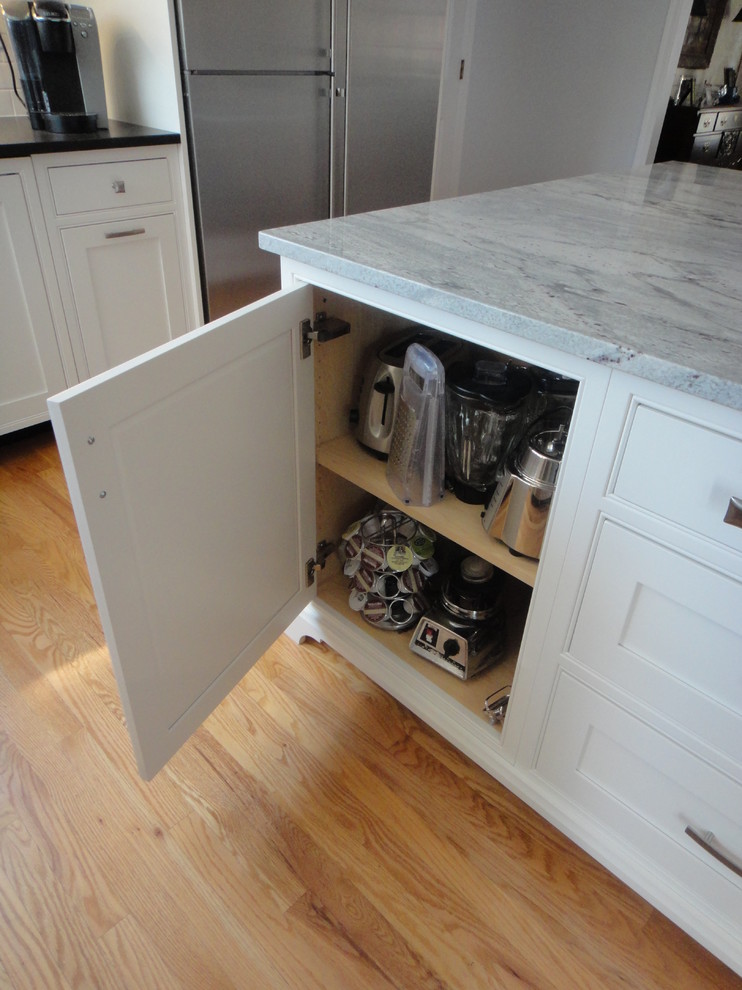 Example of a transitional home design design in New York