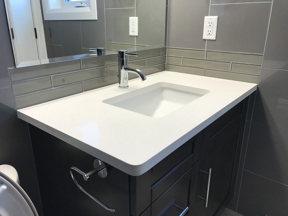 Inspiration for a mid-sized bathroom remodel in Edmonton