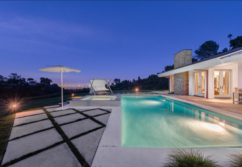 Rolling Hills, California, Contemporary