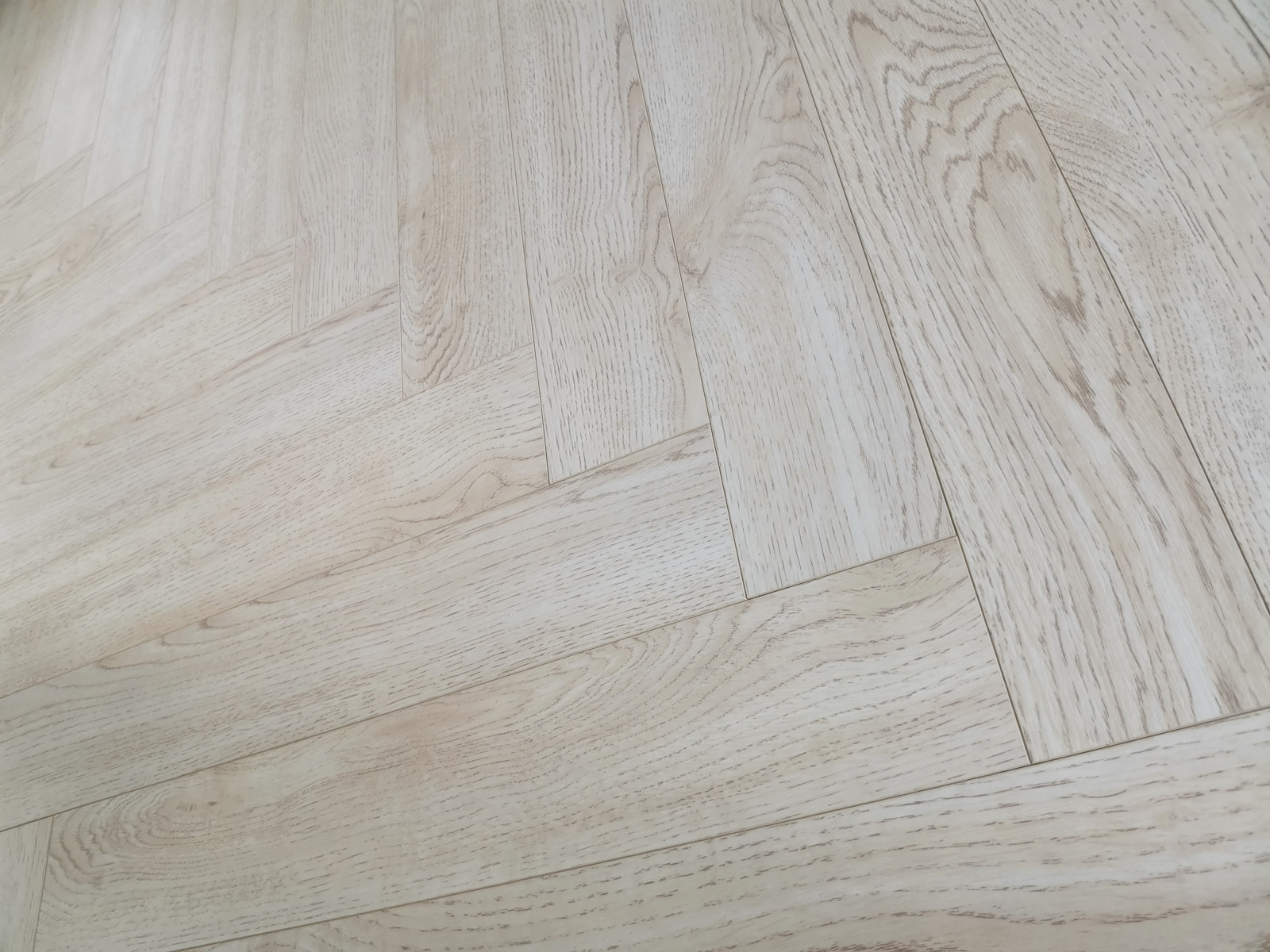 Реализованный проект кухни - гостиной площадью 18 м2.