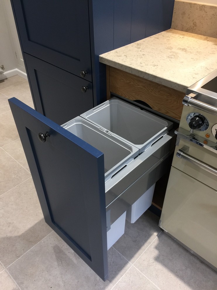 Painted Frameless Shaker