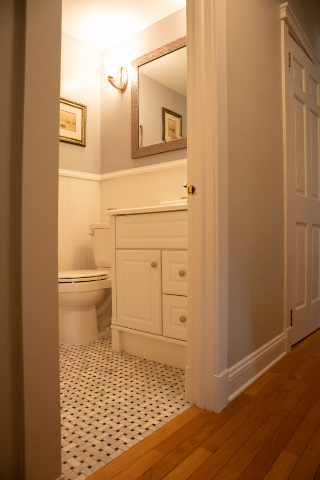 Guest Bathroom - Simple Elegance