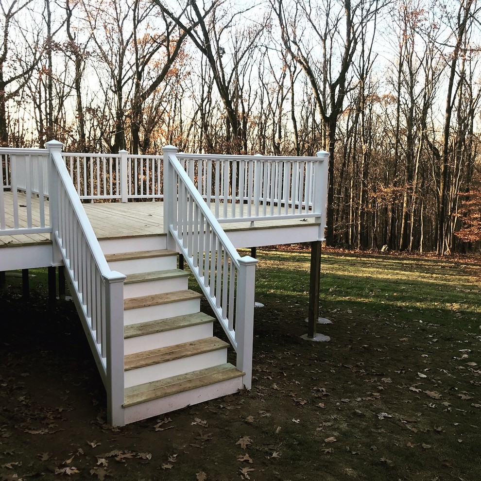 Octogonal Treated and Composite Deck
