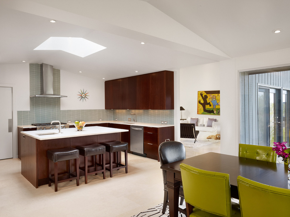 Inspiration for a contemporary kitchen remodel in Austin