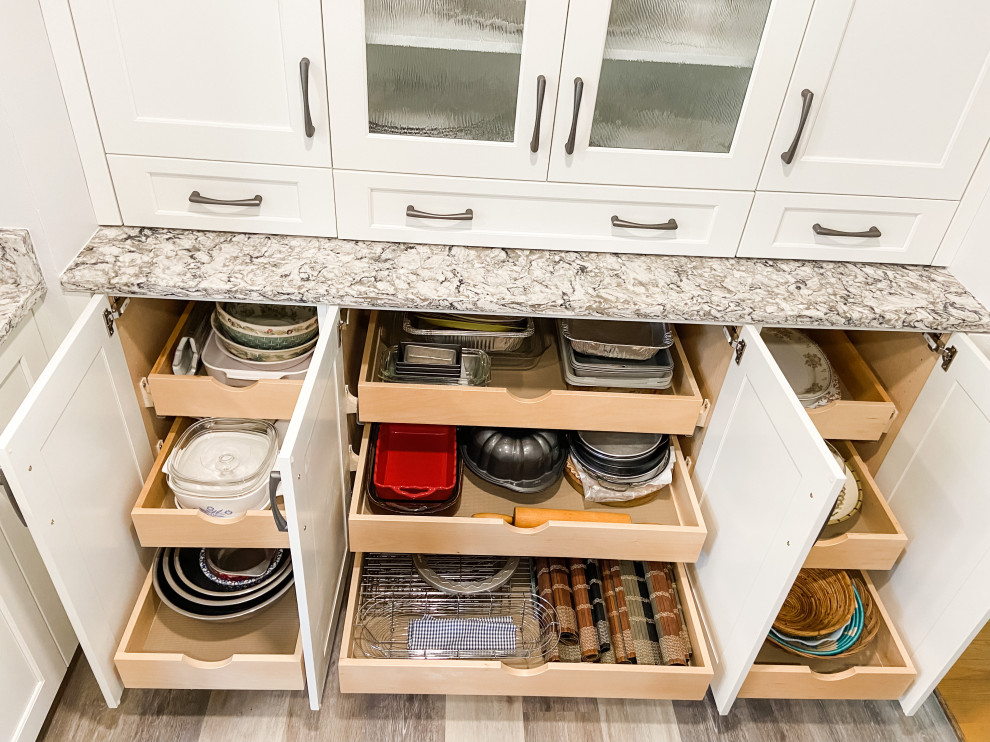 Example of a transitional kitchen design in Baltimore