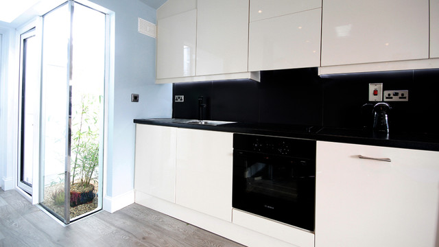 COMPACT COTTAGE scandinavian-kitchen