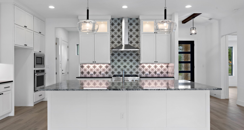 Inspiration for a contemporary kitchen remodel in Austin