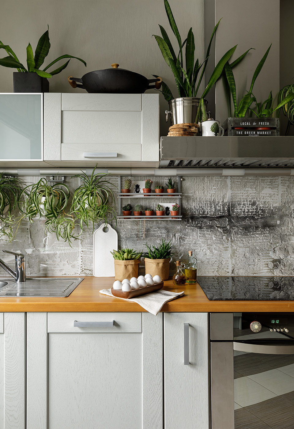 Кухня-гостиная в трехкомнатной квартире