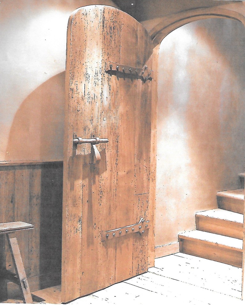 Example of a tuscan entryway design in Orange County