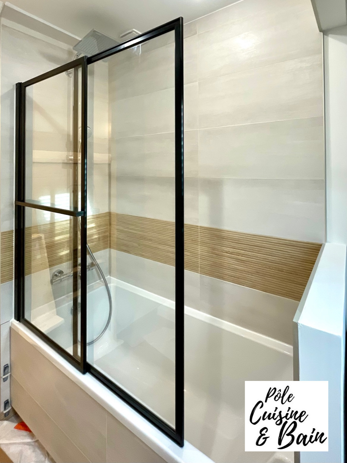 SALLE DE BAIN FAMILIALE: BAIN & DOUCHE et WC attenant