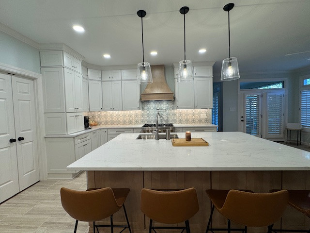 Kitchen - transitional kitchen idea