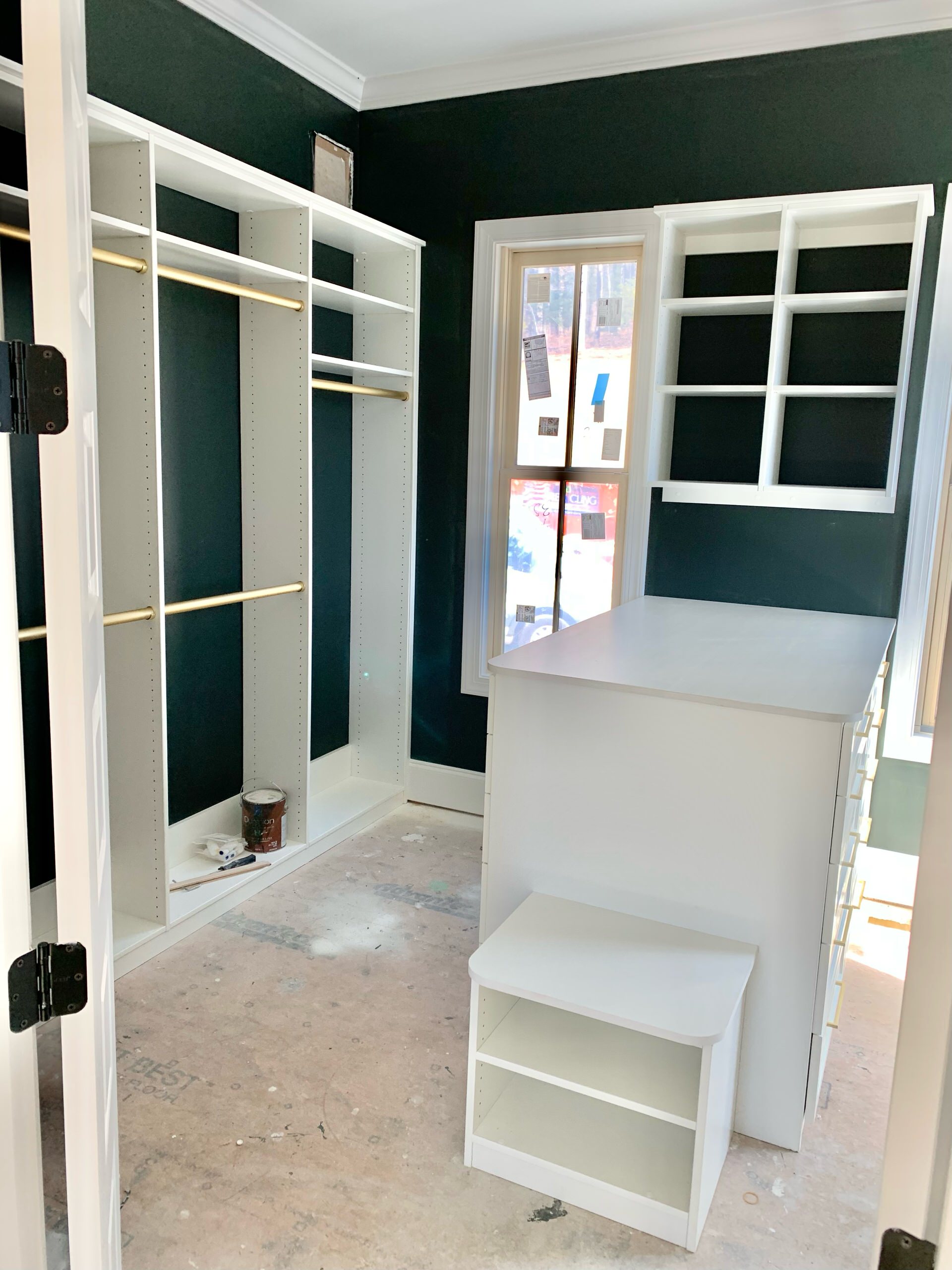 Peninsula Master Closet