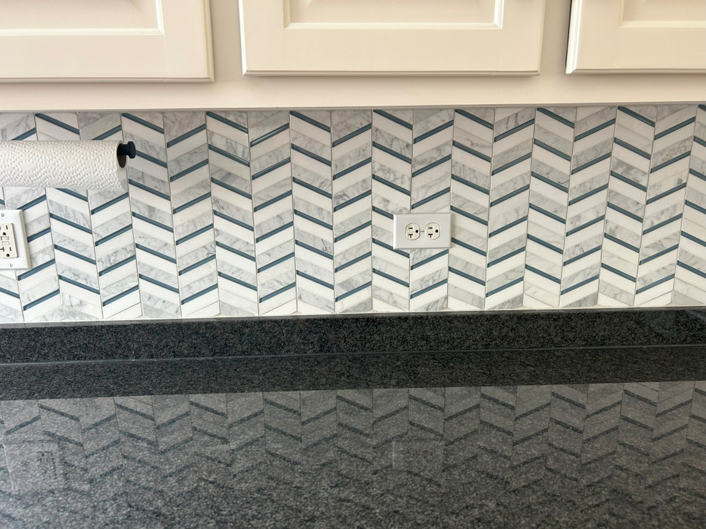 Transitional garage photo in Chicago