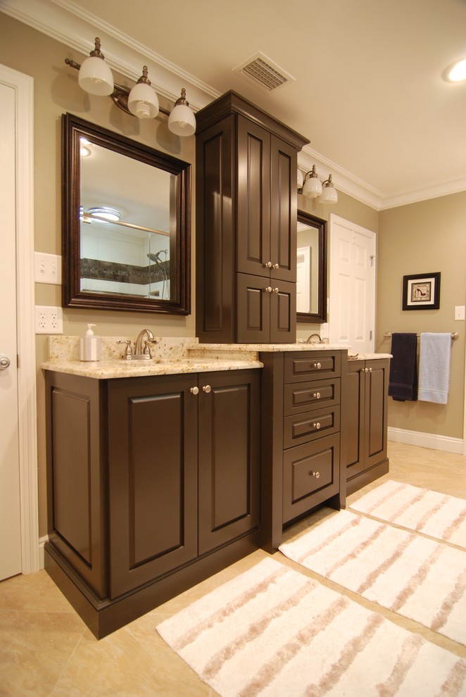 Inspiration for a transitional bathroom remodel in Miami
