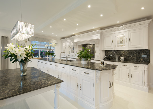 Chigwell Kitchen traditional-kitchen