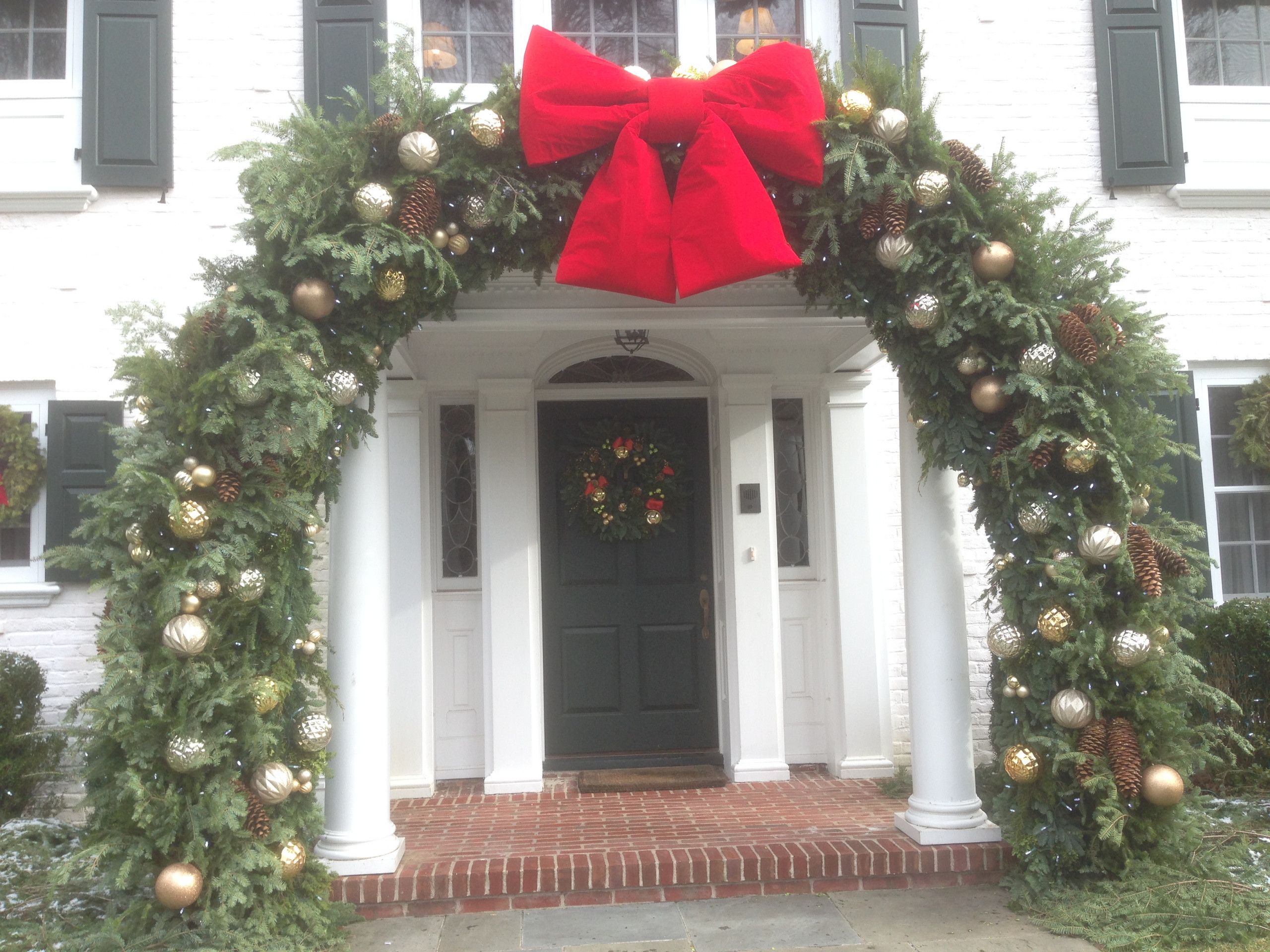 Christmas Decorations and Outdoor Lights