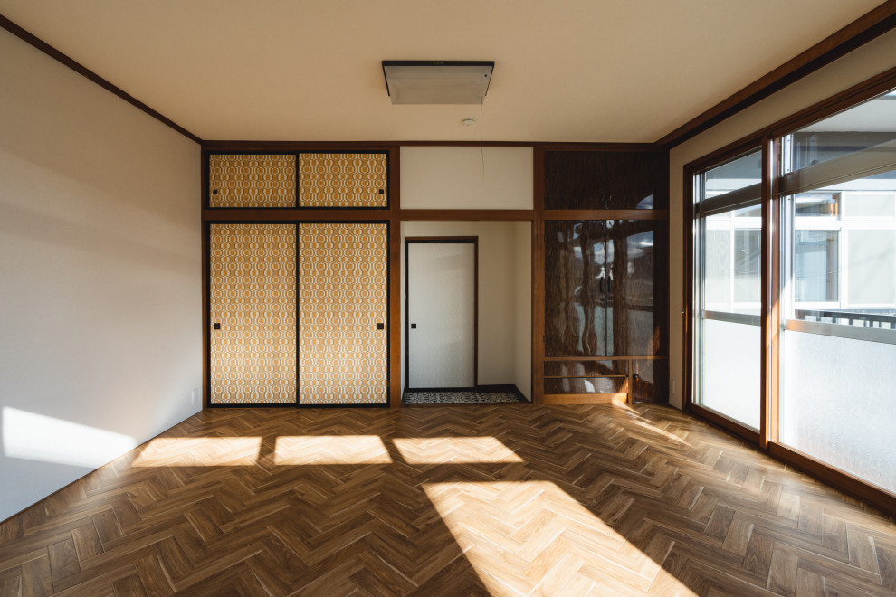 他の地域にあるおしゃれな寝室のインテリア