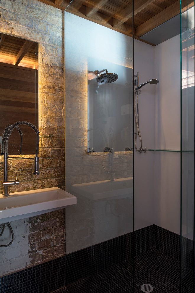 This is an example of a contemporary bathroom in Sydney.