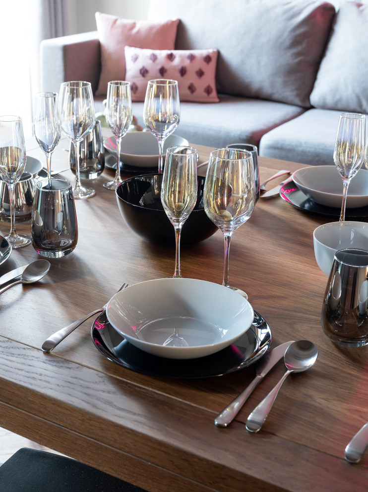 Встроенная вытяжка Konigin Flatbox Black 60 в ТВ проекте.